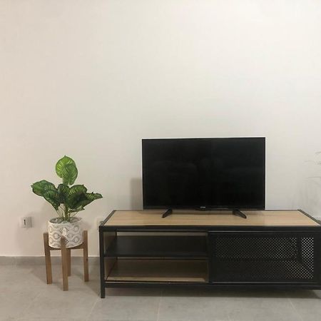 Rdc - Appartement F3 Villiers Le Bel 95 Proche De Paris Roissy Εξωτερικό φωτογραφία